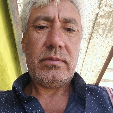 Luis, 50, Young