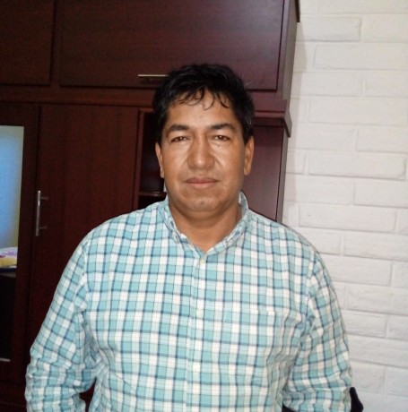 Luis, 52, Quito