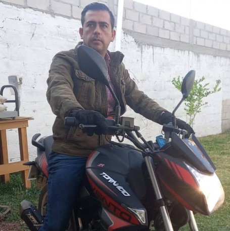 Omar, 40, Cuernavaca