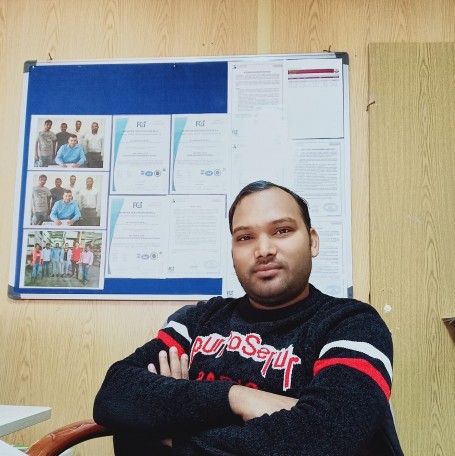 Vasim, 29, Doha