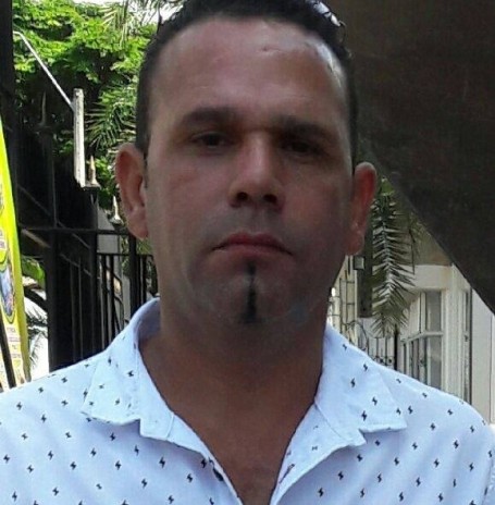 Hugo, 52, Medellin