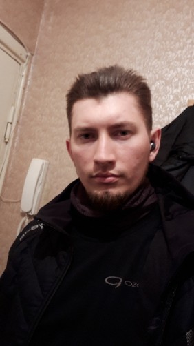 Михаил, 26, Alekseyevka