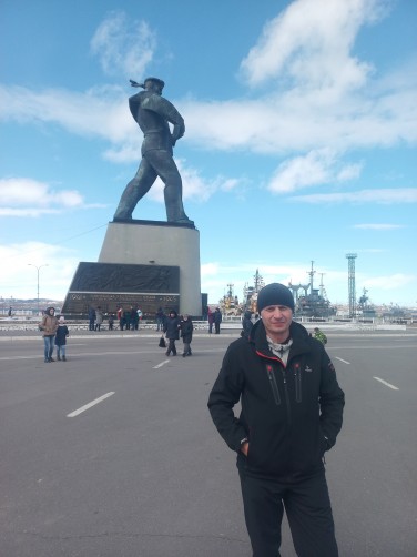 Виталя, 41, Murmansk