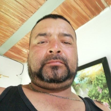Hernando, 44, Medellin