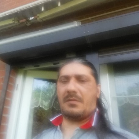 Giovanni, 45, Charleroi