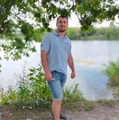 Михаил, 28, Lozova