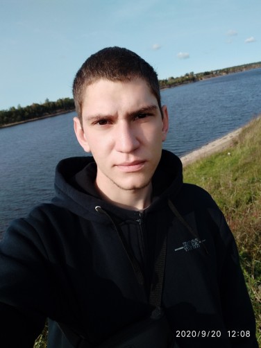 Alexey, 25, Volkhov