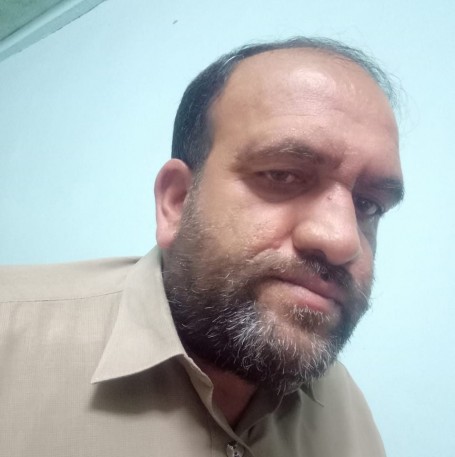 Shafique, 45, Muscat