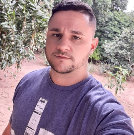 Tiago, 32, Santa Rosa de Viterbo