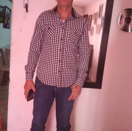 Juan A, 44, Medellin