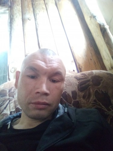 Михаил, 38, Moshkovo