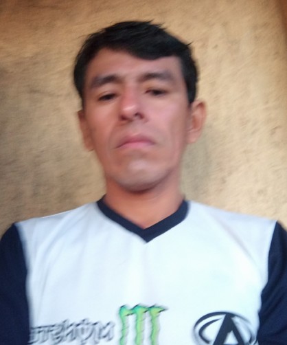 J carlos saguayo, 38, Santa Cruz