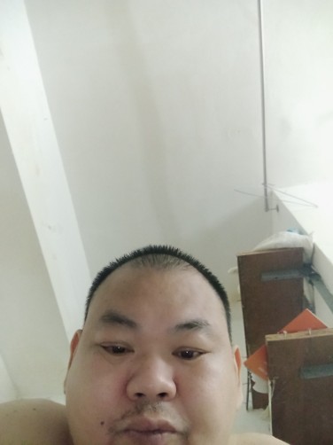 Waiman, 41, Hong Erdui