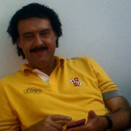 Luis Alberto, 54, Caracas