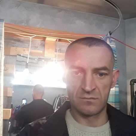 Oleg, 42, Chisinau