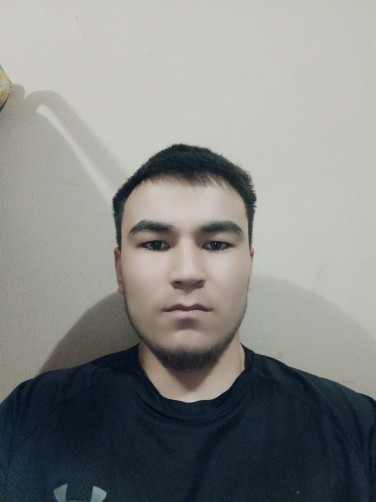 Tohiri, 22, Moscow