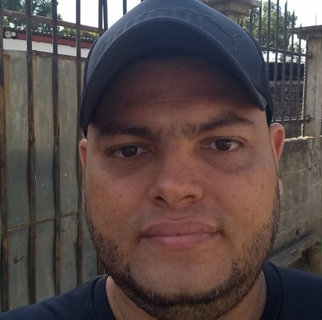 Glen, 39, Managua