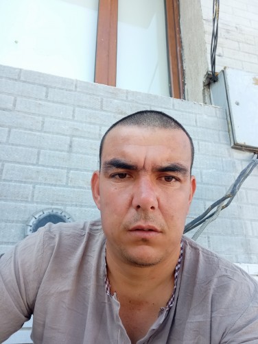 Ğulomjon, 35, Pervomayskiy