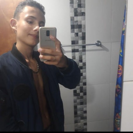 Bryan, 18, Medellin