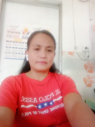 Anna Marie, 45, Manila