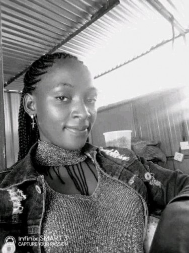Lourine ma, 22, Nairobi