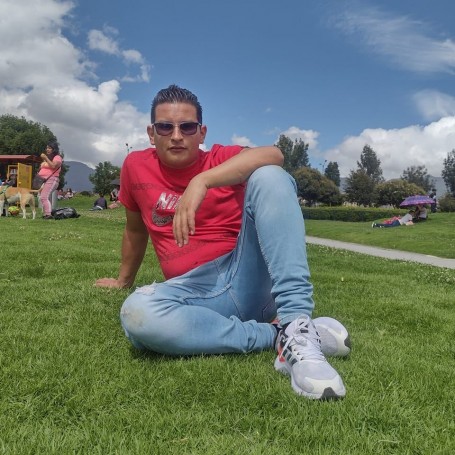 Sergio Andres, 33, Bogota