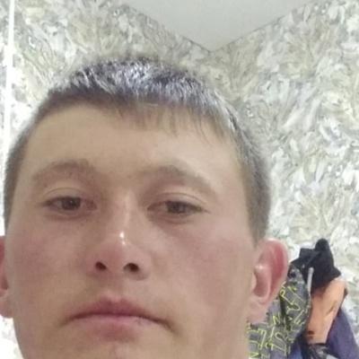 Александр, 22, Kumeny