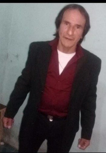 Roberto, 61, Castelar