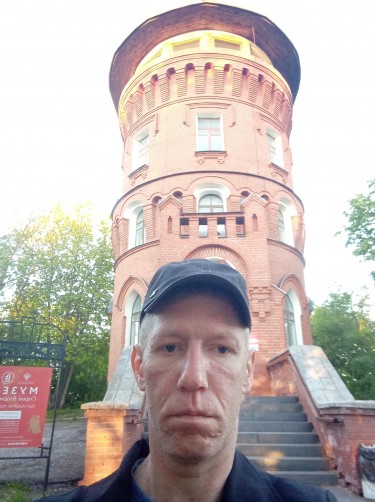 Олег, 37, Moscow