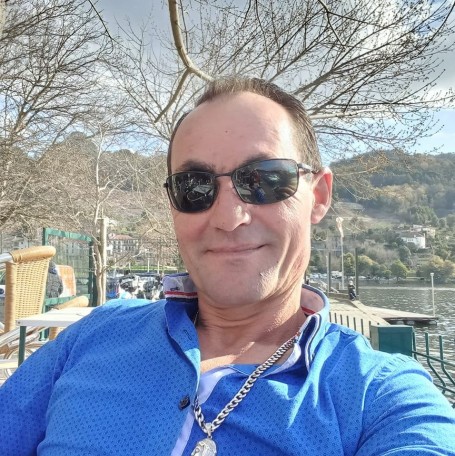 Manuel, 47, Porto