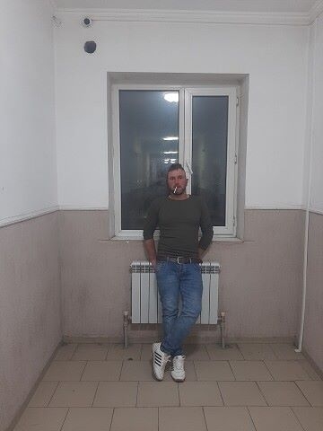Şenol, 35, Kostanay
