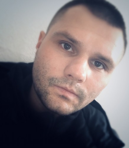 Dmitriy, 27, Kastsyukovichy