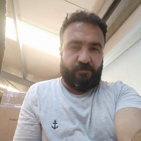 Hasan, 34, Istanbul