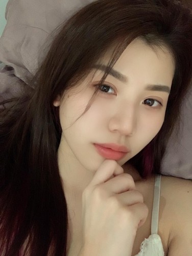 Miu Ling, 28, Shanghai