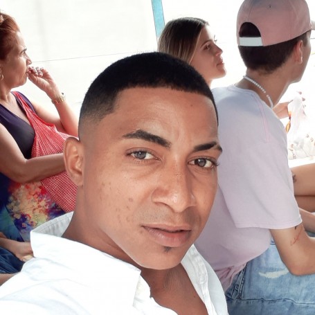 Geannis, 33, Havana