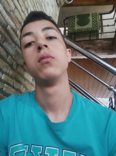 Noeman, 18, Tangier