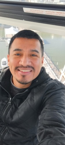 Carlos, 44, Silver Spring
