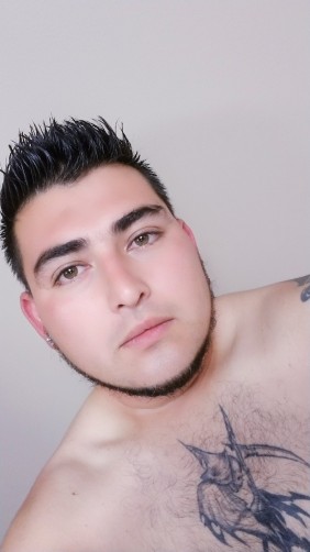 Carlos, 28, Toronto