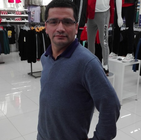 Richard, 50, Los Calizos