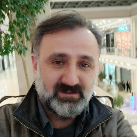 Sinan, 44, Tirana