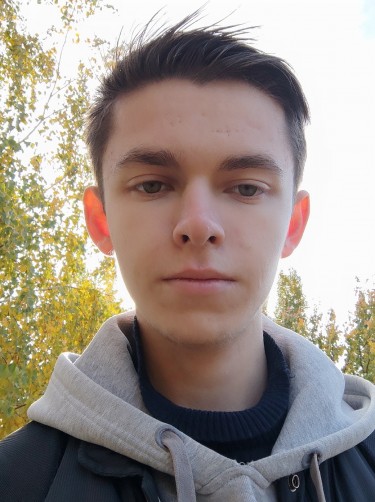 Max, 19, Kremenchuk