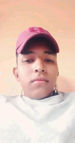 Luis, 21, Guayaquil
