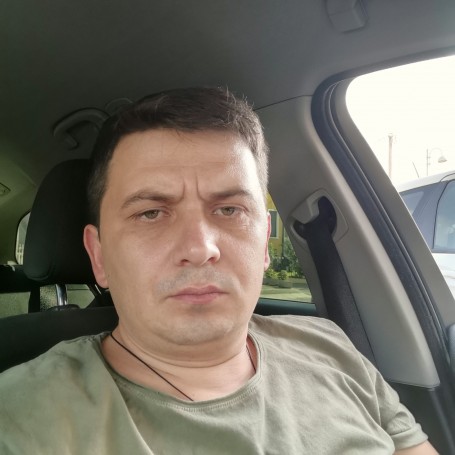 Sergiu, 35, Padova