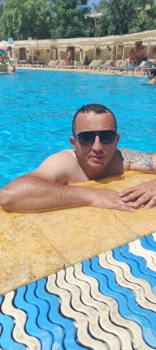Hovo, 36, Latakia