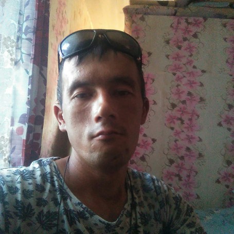 Николай, 21, Vakhrushi