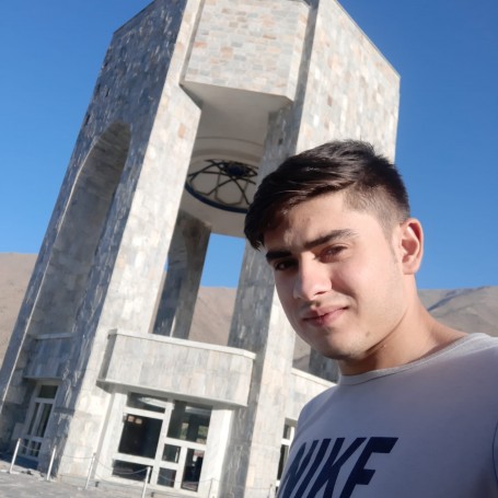 Farden, 22, Kabul
