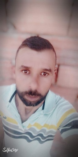 Abdallah, 39, Tunis