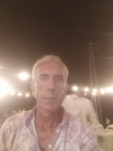 Bahset, 51, Istanbul