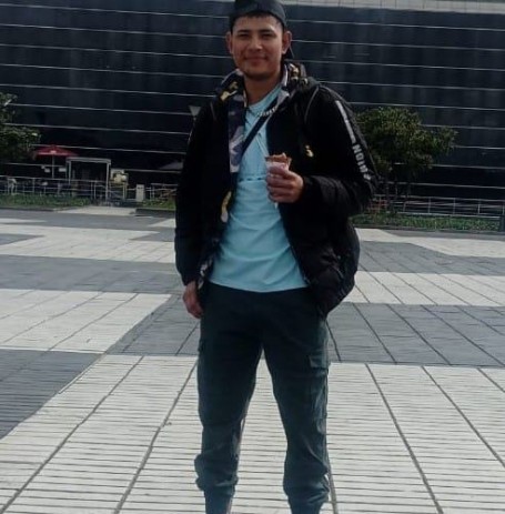 Mateo, 21, Bogota