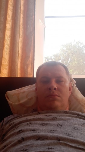 Олег, 31, Yurovka